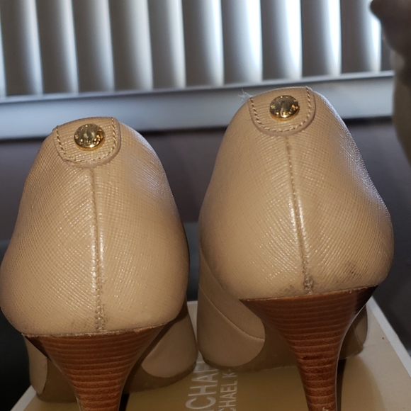 Michael Kors heels - Picture 4 of 7